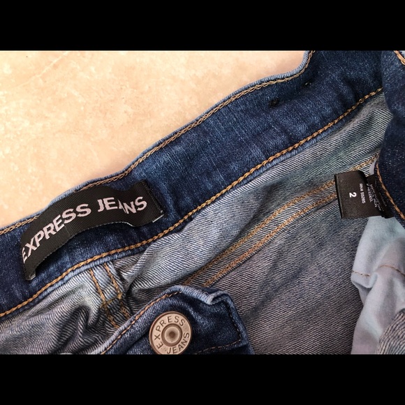 Express shorts 😍 - Picture 3 of 3